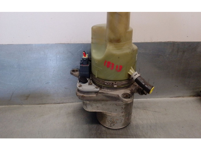 Вентилятор радиатора     5N513K514CC, 1040085018094    Volvo S40 