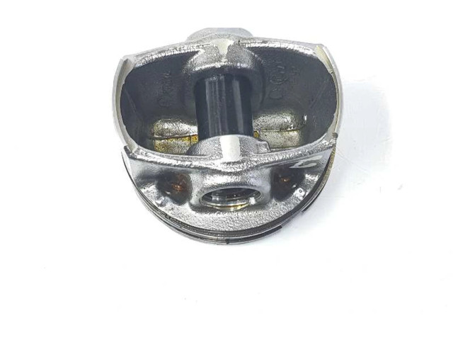 Píst 04E107065GC, 04E107065GC   Seat Leon (5F)     