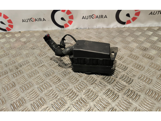 Блок предохранителей X90023300BL   Jeep Grand Cherokee    