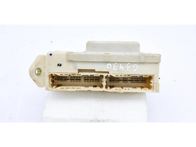 Pojistková skříňka 8273030301 Lexus GS 300 350 430 450H 2007