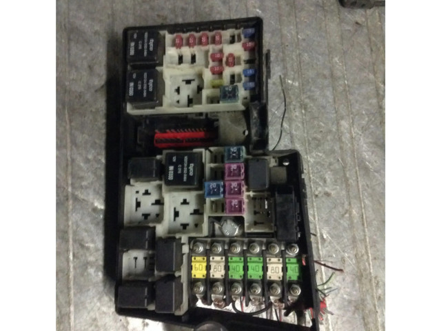 Блок предохранителей    Mazda 3 I    