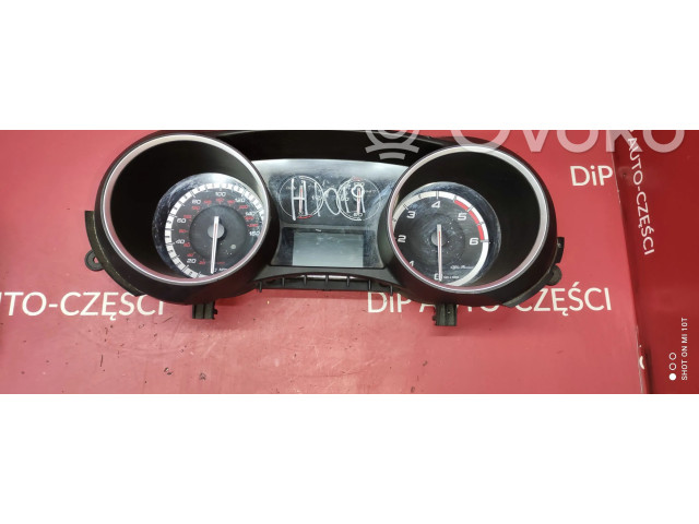 Панель приборов 50516479 Alfa Romeo Giulietta