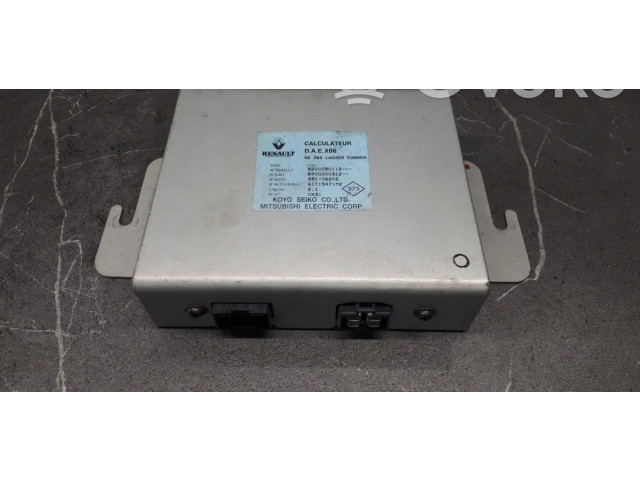 Блок управления двигателем Блок управления 8200090112   Renault Twingo I