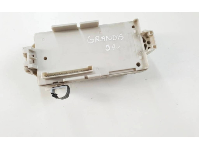 Блок предохранителей 402090004, 9184 Mitsubishi Grandis