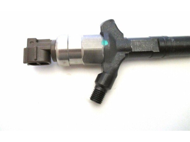 Форсунка 23670-30020, DCRI100750 Toyota Land Cruiser (HDJ90)