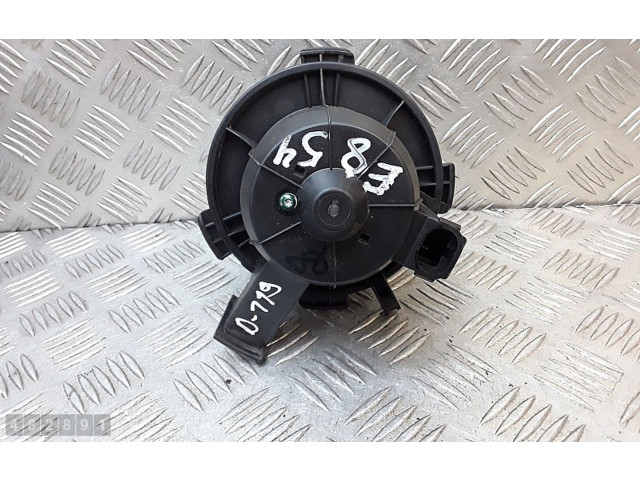 Вентилятор печки       Dacia Duster