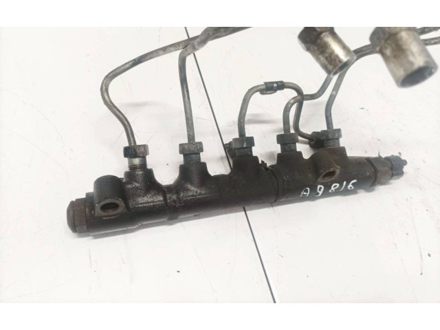 Vstřikovací lišta Toyota Previa (XR30, XR40) II