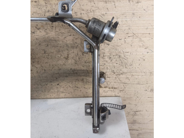 Топливная рампа 078133681A   Audi A6 S6 C5 4B  