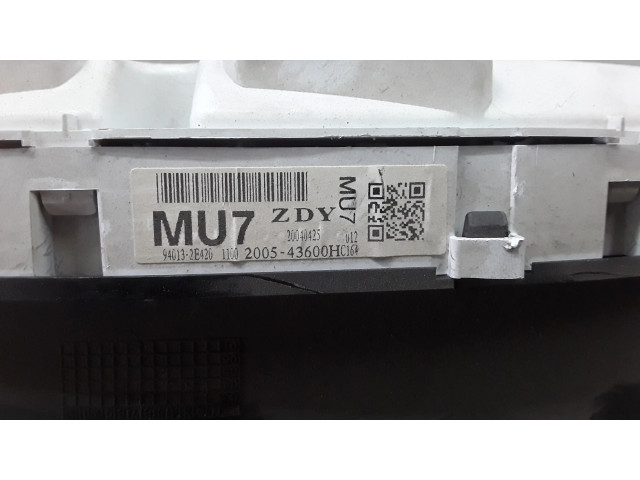 Přístrojová deska Hyundai Tucson JM 2004 940132E420