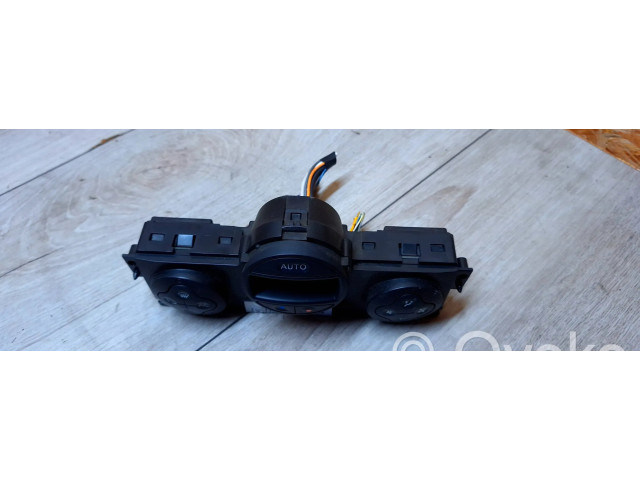 Блок управления климат-контролем 8200501461   Renault Megane II