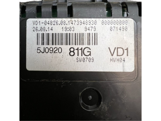 Панель приборов 5J0920811G, 5J0920811G   Skoda Fabia Mk3 (NJ)       