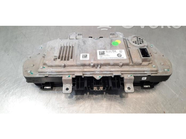 Панель приборов 5E3920770A Skoda Octavia Mk4