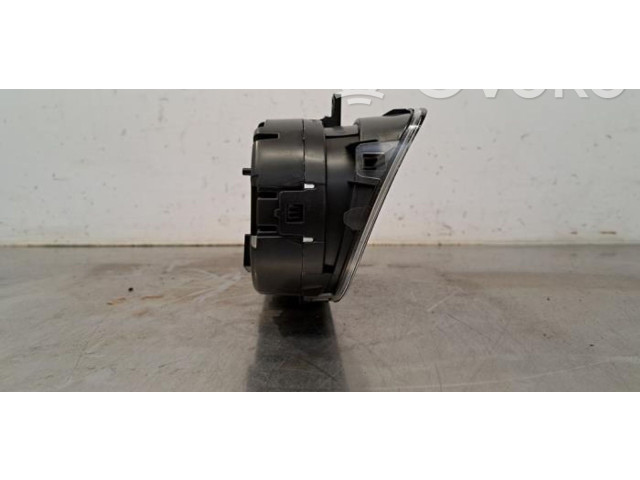 Панель приборов 6V0920700B   Skoda Fabia Mk3 (NJ)       