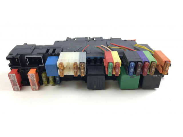 Блок предохранителей 10091518, A2305451532 Mercedes-Benz SL R230