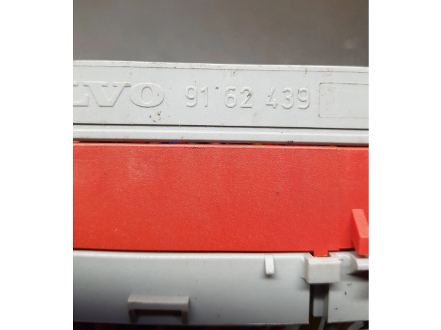   Pojistková skříňka 9162439   Volvo XC70 2003