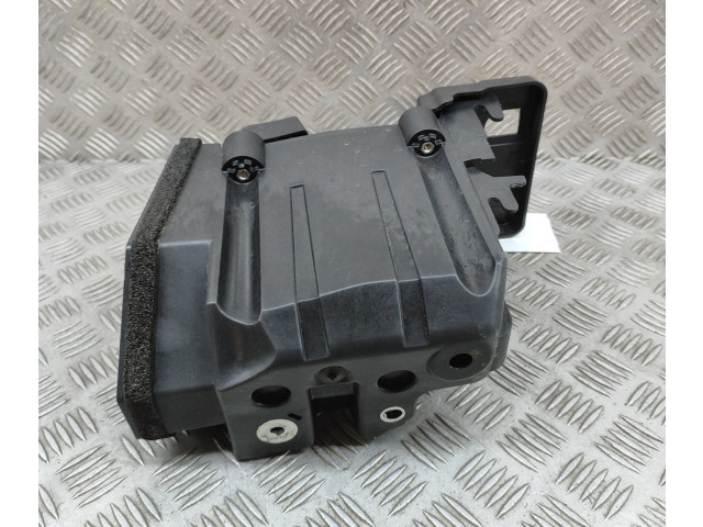 Блок предохранителей  31652062, 31652061   Volvo XC90    