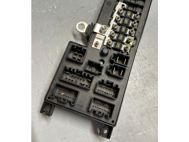 Блок предохранителей 8678449, 518787205   Volvo V70    