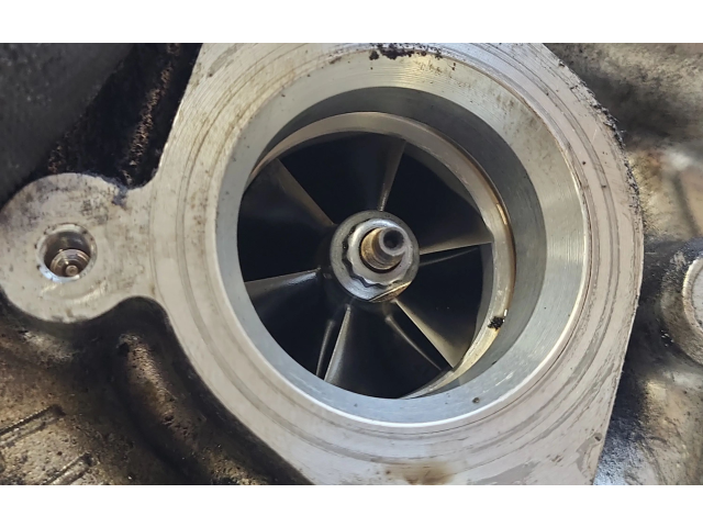 Turbodmychadlo Турбина 14411AW40A, 7274776S Nissan X-Trail T30 YD22