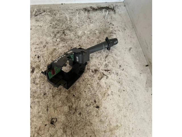 Ручка стеклоочистителей 8685372 Volvo V70