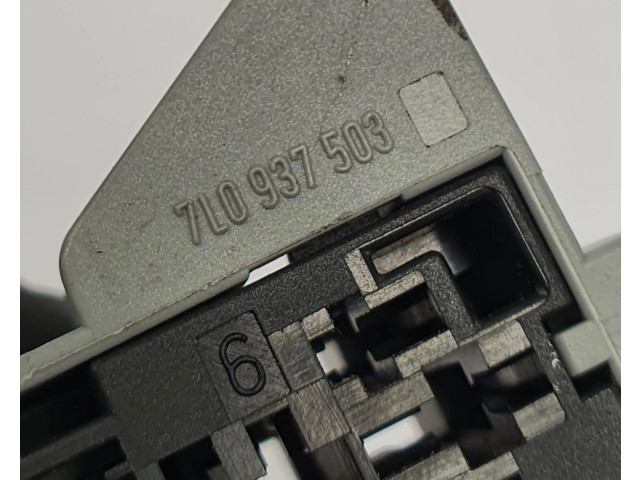 Pojistková skříňka 7L0937503 Porsche Cayenne (92A) 2011