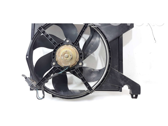 Вентилятор радиатора M899009, 30630635 Mitsubishi Space Star