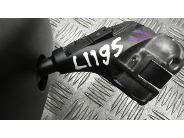 Зеркало заднего вида (в салоне)