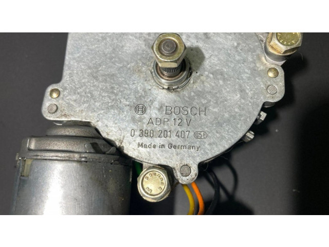 Моторчик заднего дворника 0390201407 Volvo 850