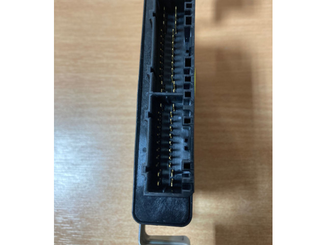 Блок управления АБС MR400420, X2T34172   Mitsubishi Pajero