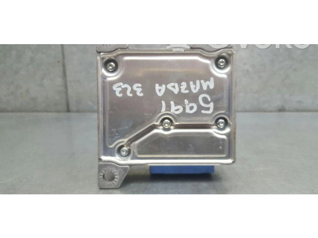 Рулевая рейка Блок управления надувных подушек B16A57K30 Mazda 323 1983 - 1985 года