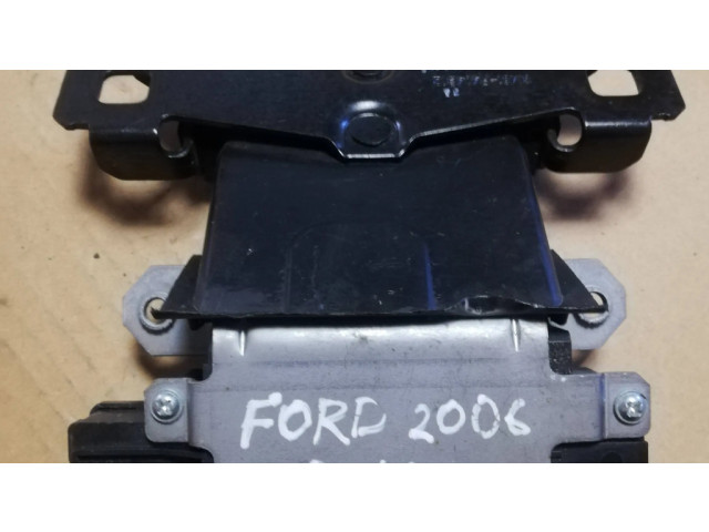 Замок задней крышки