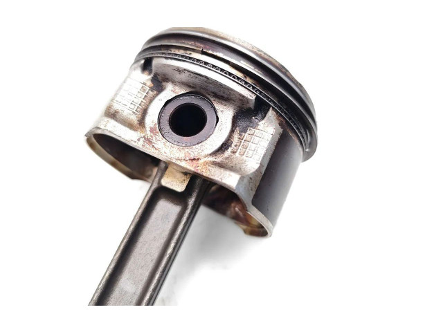 Píst HR12DE Nissan Micra HR12DE