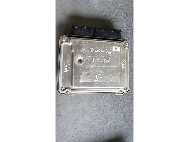 Řídící jednotka 03G906021CG, 03G906021MF Volkswagen Caddy 2007