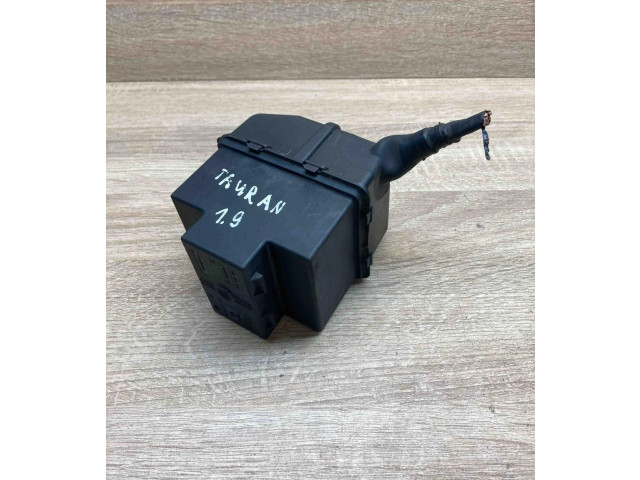 Блок предохранителей  1K0937311B, 1394978   Volkswagen Touran I    