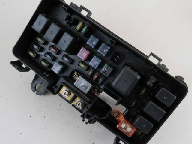 Блок предохранителей  S2H-G2   Honda HR-V    
