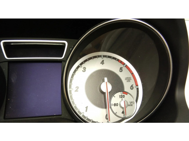 Přístrojová deska Mercedes-Benz GLA W156 2014 A1569004601, 0263698065