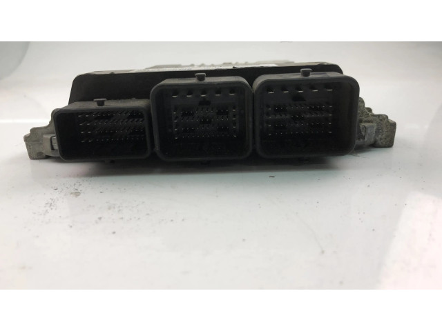 Блок управления двигателем Блок управления AV6112A650PC, S180138002B Mazda 3 II