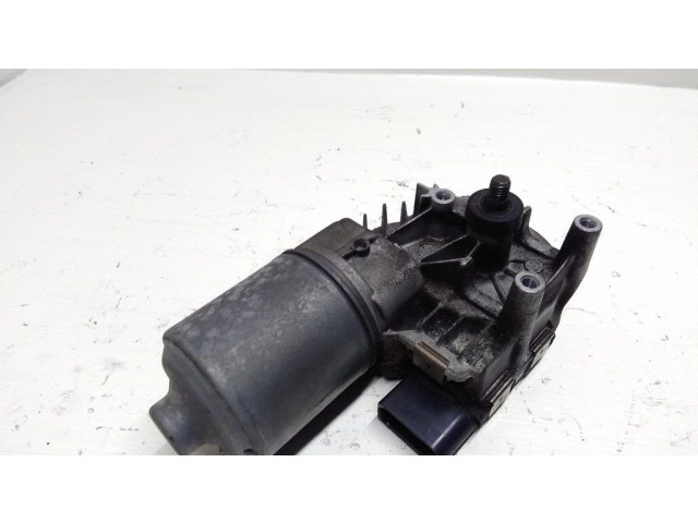 Двигатель стеклоочистителей