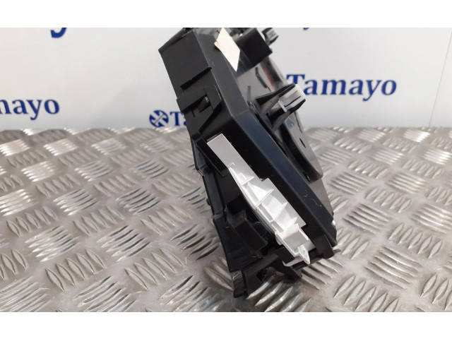 Přístrojová deska Nissan Juke I F15 2013