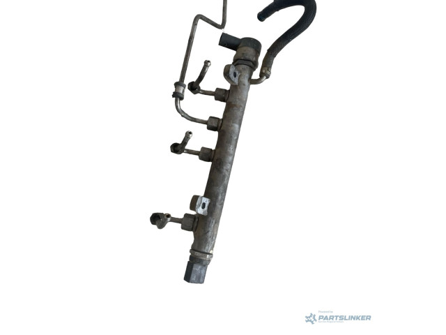 Топливная рампа 0632100617 Mitsubishi Colt