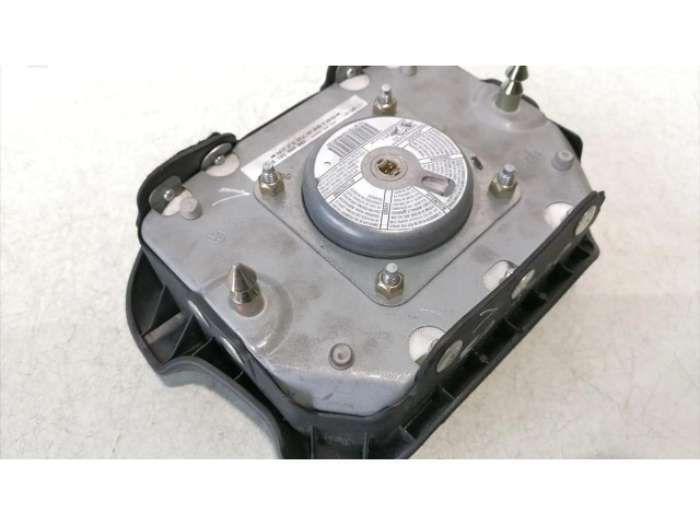 Подушка безопасности водителя 3B0880201BM Volkswagen Golf Cross