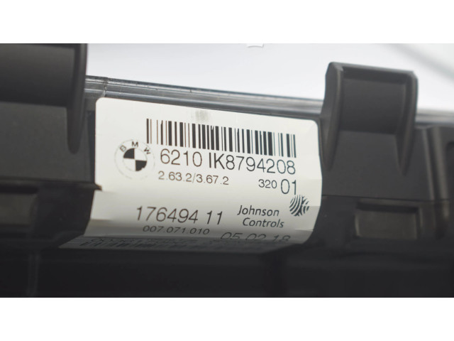 Přístrojová deska BMW 2 F46 2017 9295446