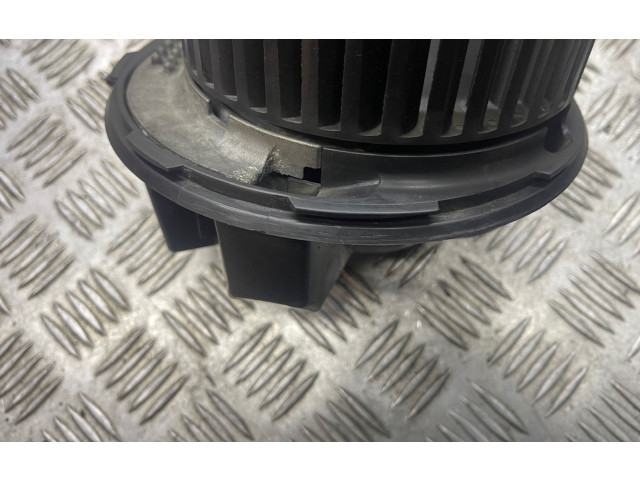 Вентилятор печки    1K1820015, F983228M   Volkswagen Touran I