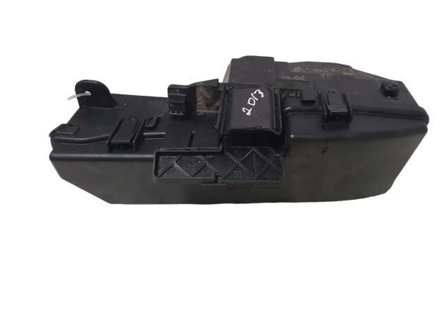 Блок предохранителей  9494210   Volvo XC90    