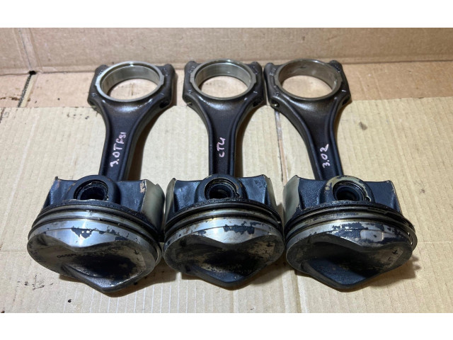 Píst Audi A8 S8 D4 4H