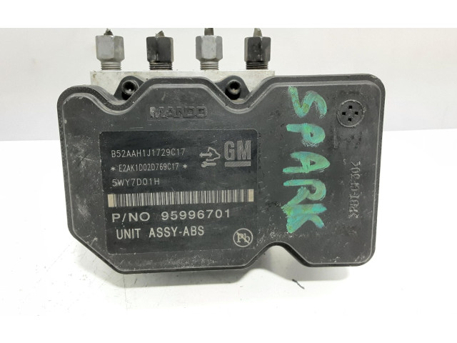 Блок АБС 95996701, 688250455   Chevrolet  Spark   -  года