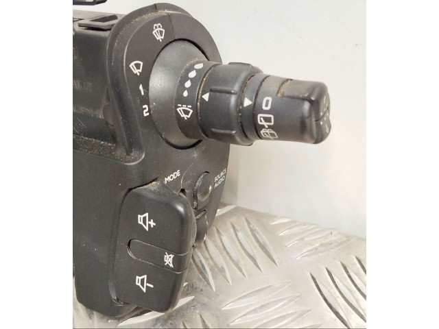 Ручка стеклоочистителей 88103009110 Renault Clio III