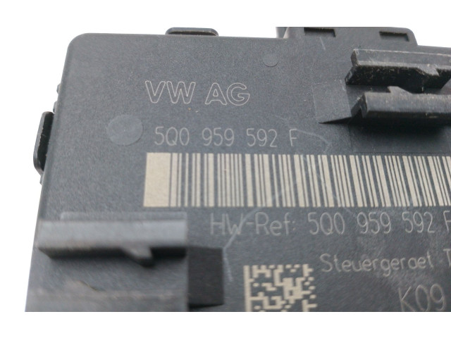 Блок управления 5Q0959592F Audi A3 S3 8V