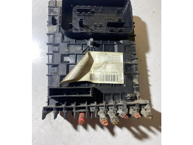 Блок предохранителей 1K0937806D, 5K0937800L Volkswagen Caddy