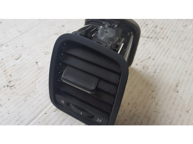 Боковая воздушная решётка