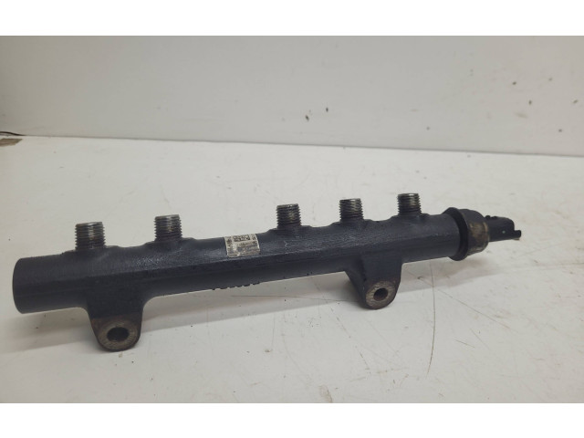 Топливная рампа 9684753080   Citroen DS3   для двигателя 9H05